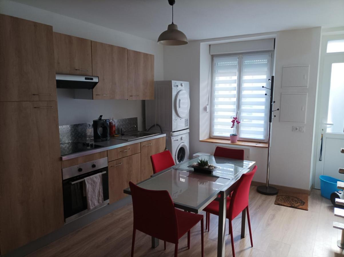 Апартаменты Petite Maison Agreable Pour 6 Voyageurs Bogny-sur-Meuse Экстерьер фото